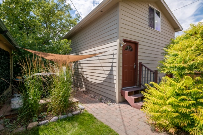 Building Photo - 1017 Poplar St