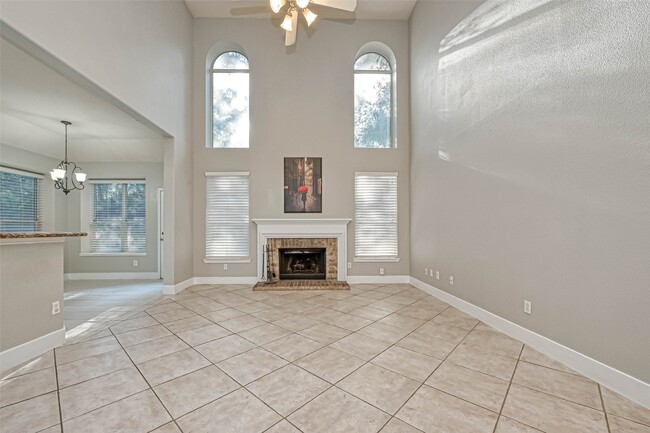 Photo - 11011 Sprucedale Ct