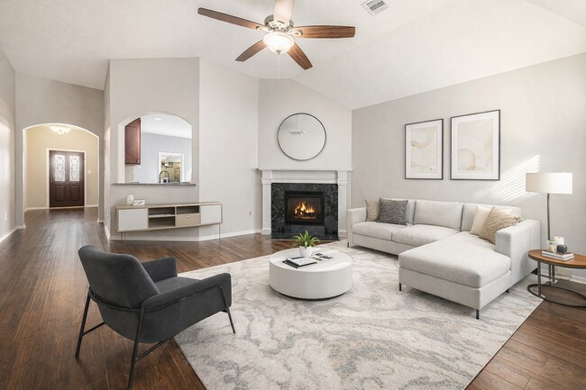 Photo - 14119 Hollowmill Ln