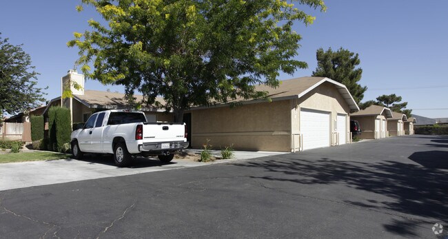 Desert Oasis Apartments - Desert Oasis Apartments