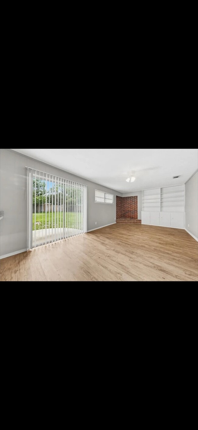 Photo - 4635 Waverly Ln