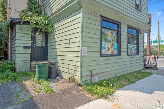 Building Photo - 600 Burnet Ave Rental