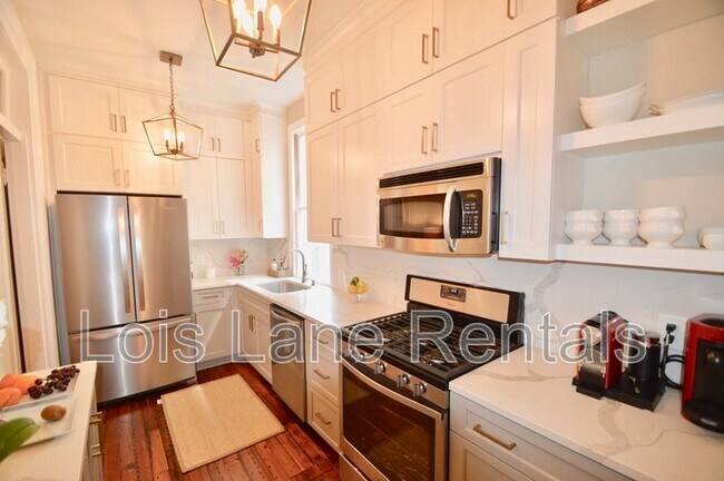 Photo - 168 Broad St Unit A