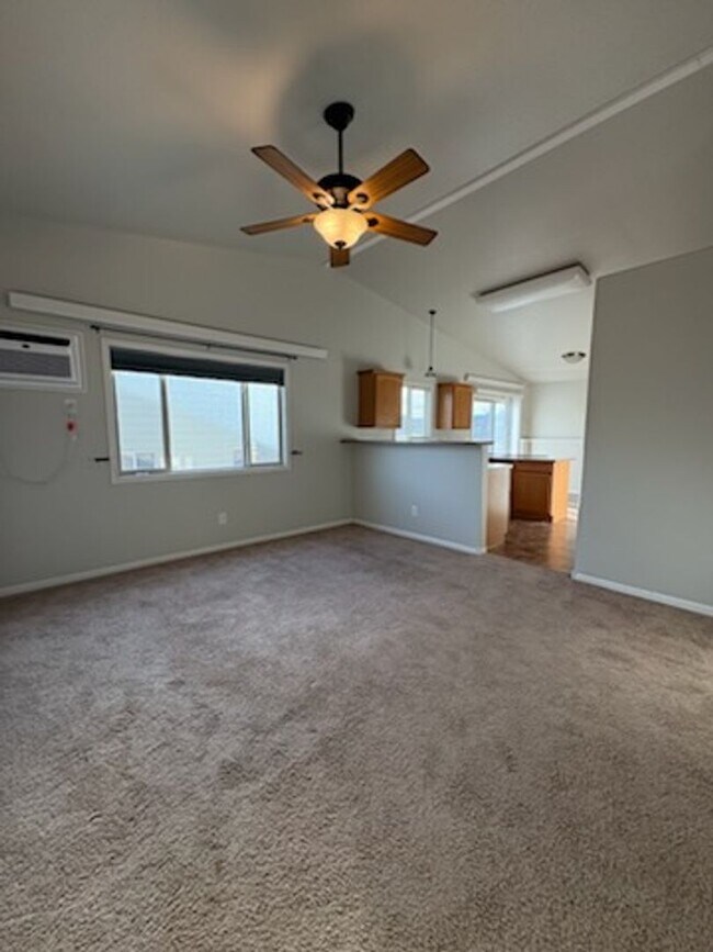 Photo - r1327 Unit A