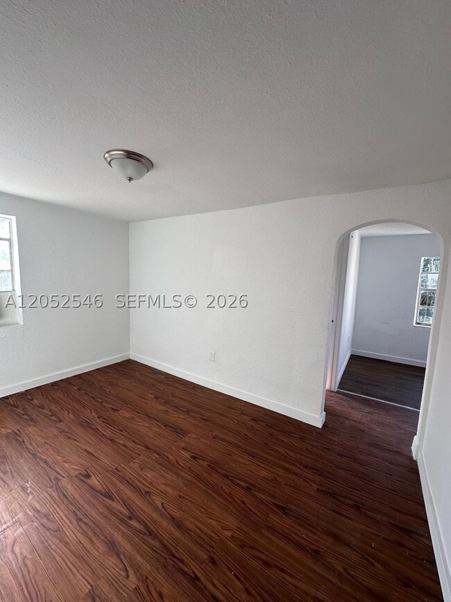 Photo - 3660 NW 20th St Unit 4