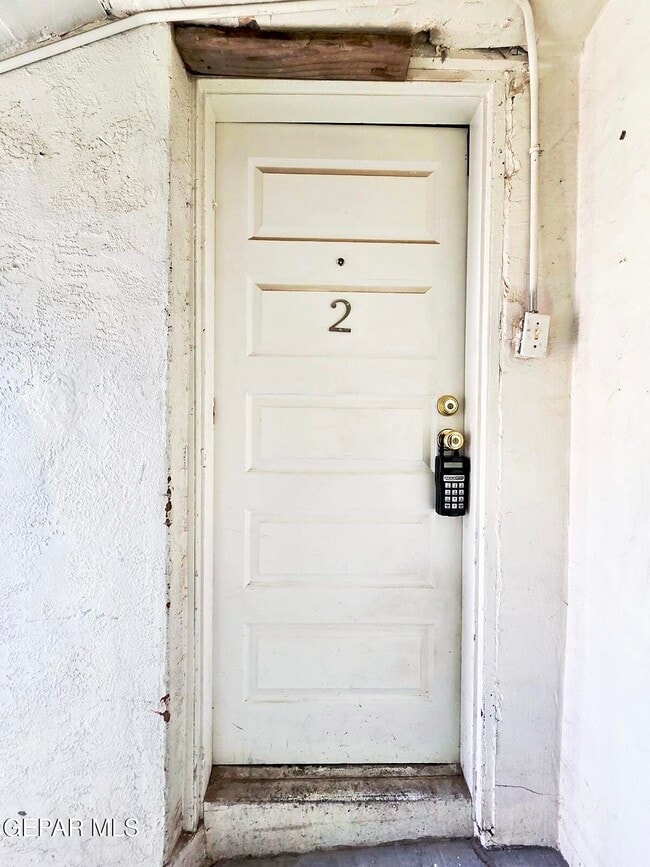 Photo - 1114 N El Paso St Unit 2