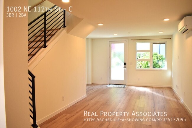 1002 NE 112th St