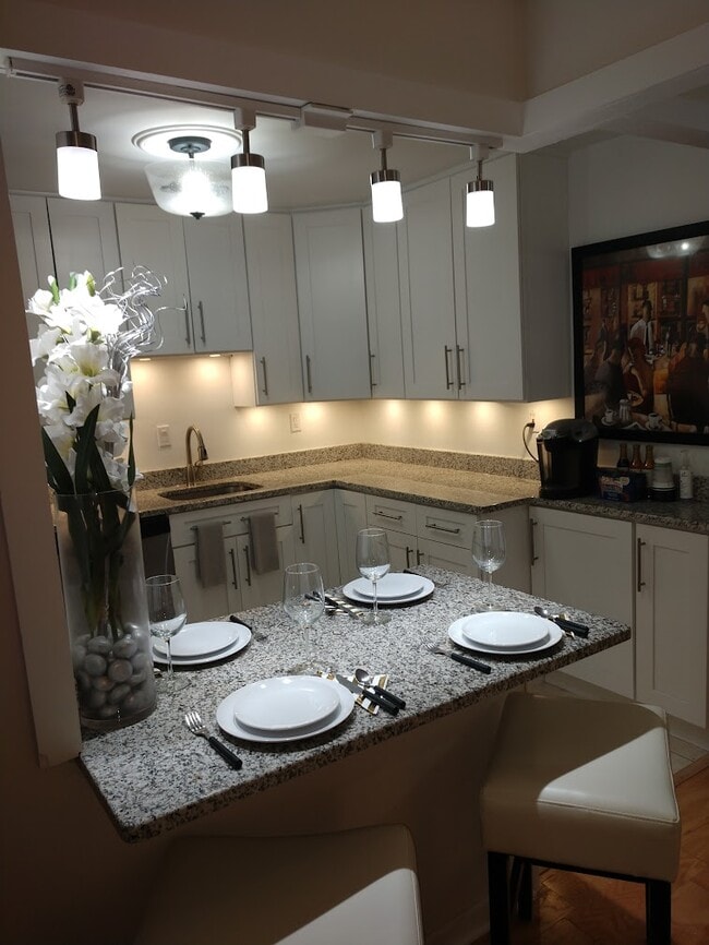 Photo - 1420 N St NW Unit 301