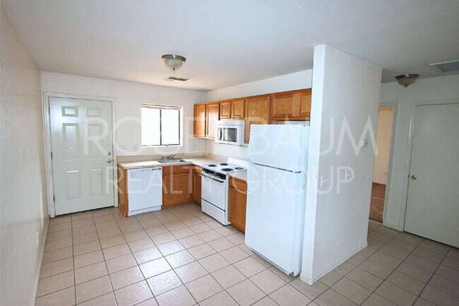 Photo - 15588 S Yava Rd Unidad b