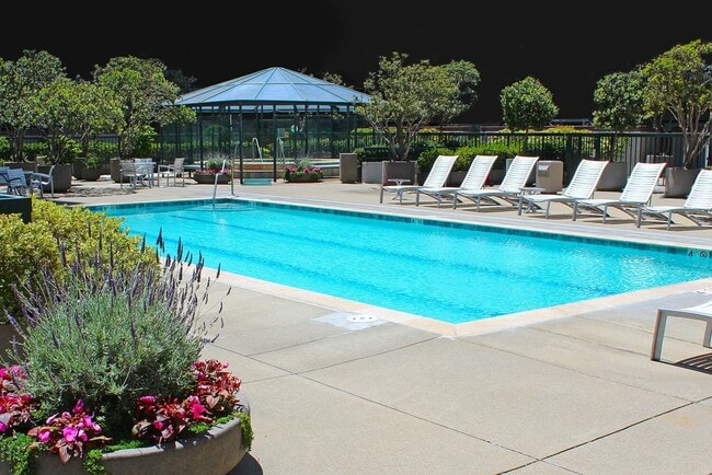 Building Photo - 601 Van Ness Ave Unit 743