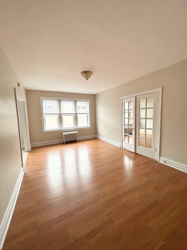 Building Photo - 1333 W Birchwood Ave Unit 408