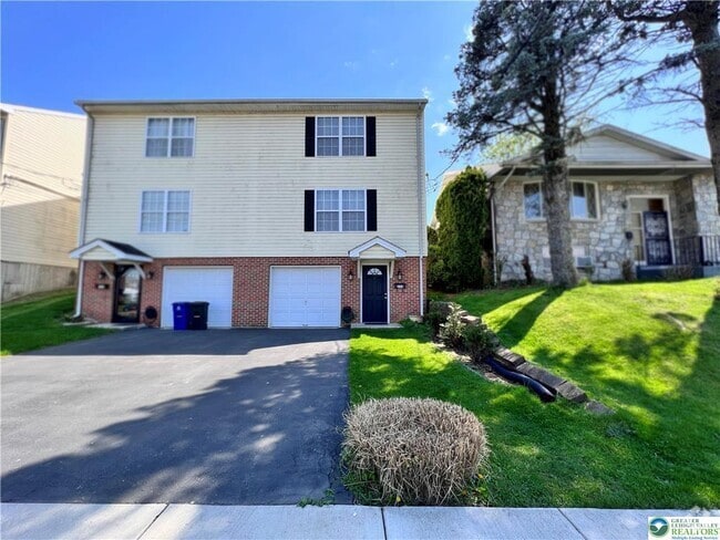 Building Photo - 644 E Tilghman St Rental
