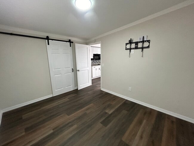 Building Photo - Crawford Investment Group - Apartment Unit 1
