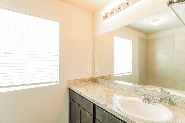 Photo - 2546 Coho Dr