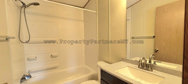 Photo - 3 Bed 2 Bath Modular house