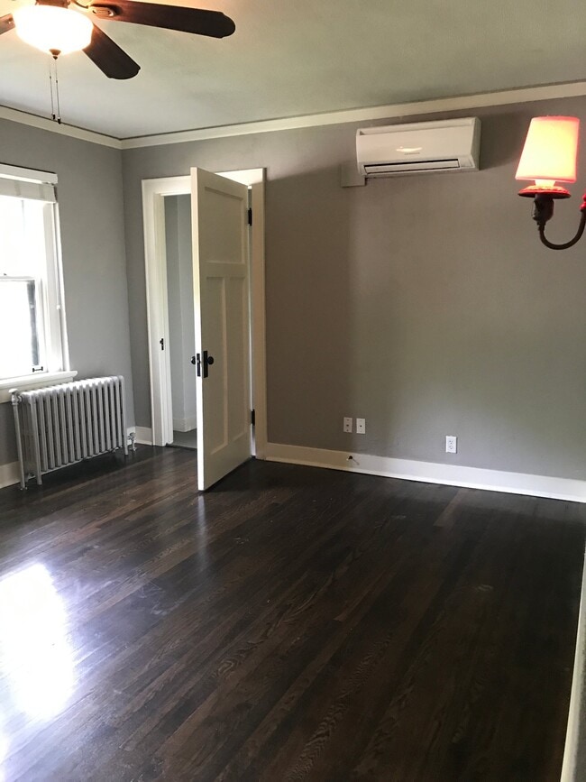 Photo - 1235 E Elm St Unit 306