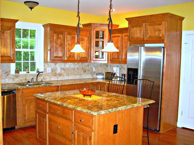 Photo - 3-4 BR / 2.5 BA Lovely Two-Story in The Highlands