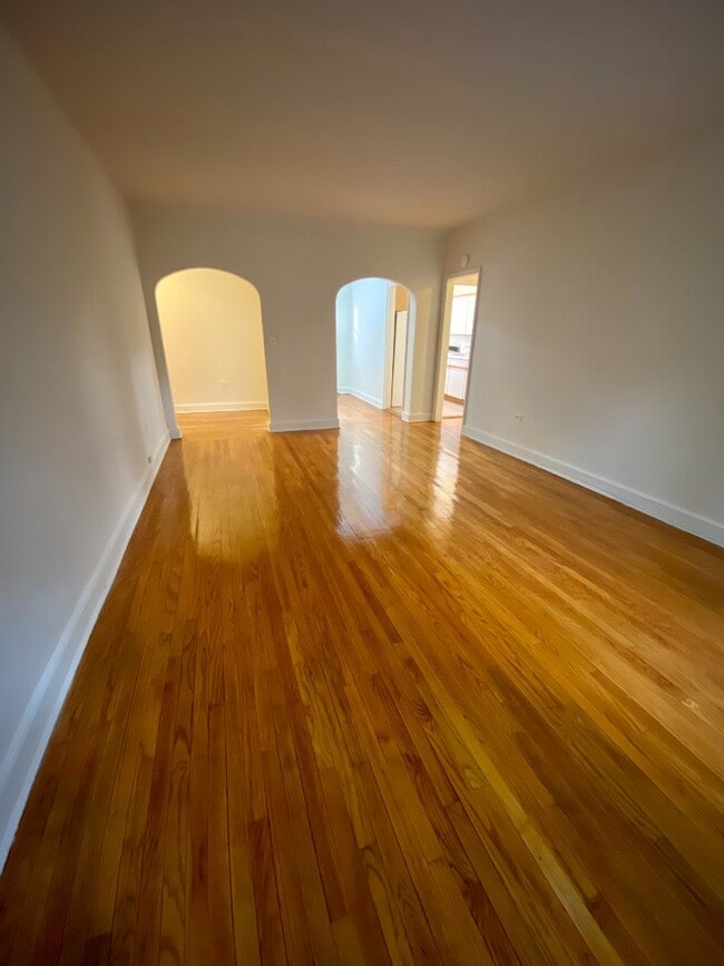 Photo - 1 Larchmont Acres