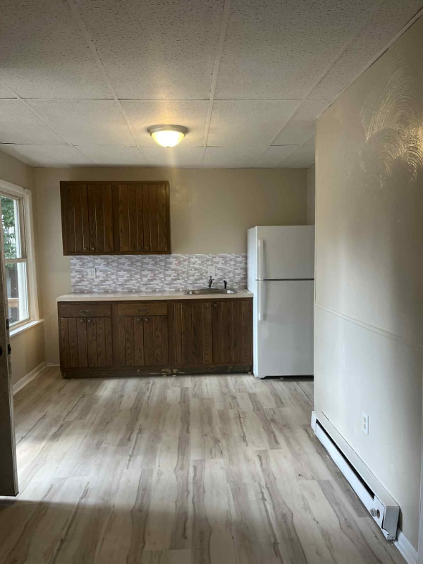 Photo - 110 S 8th St