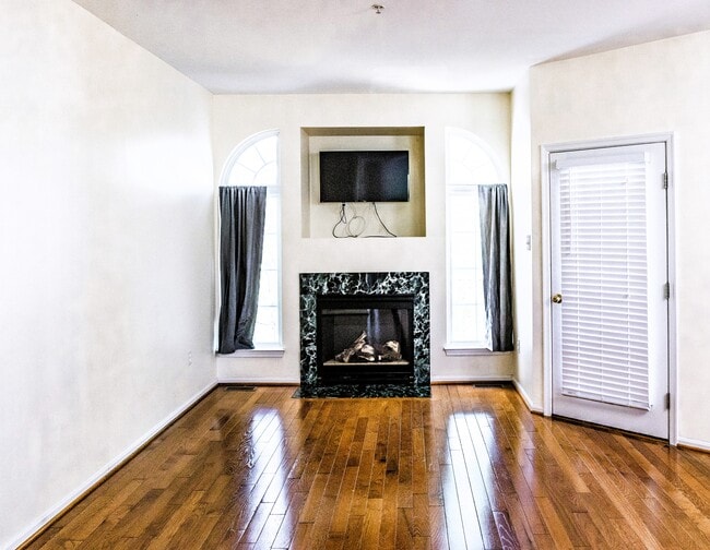 Photo - 6044 Blue Point Ct