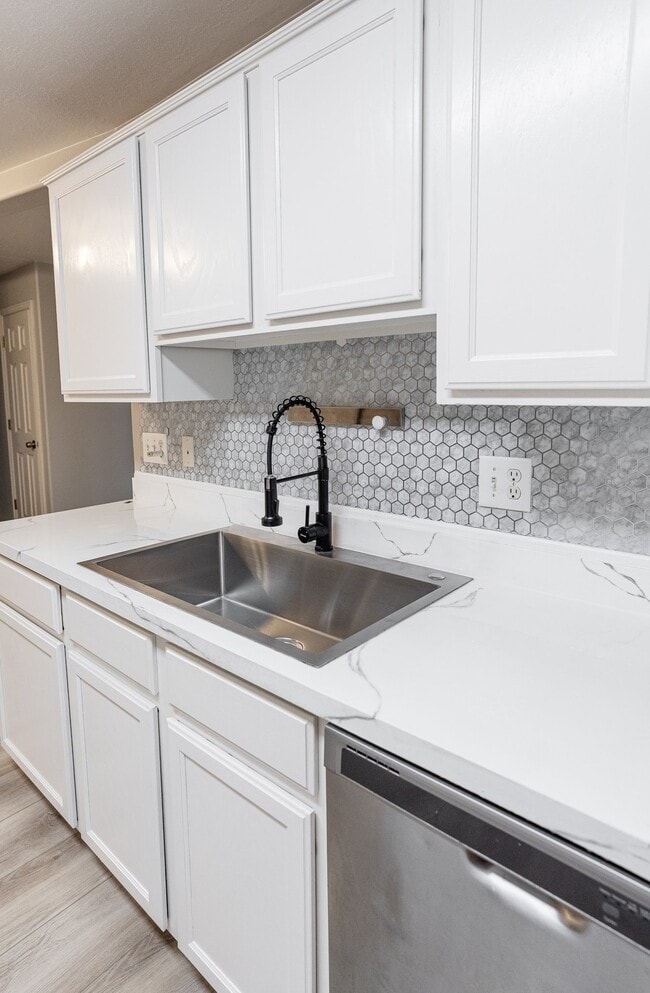 Photo - 8084 N Ridge Loop E Unit F6