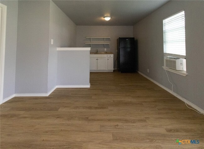 Photo - 116 W Avenue A Unit A