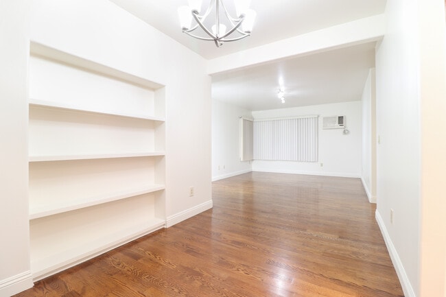 Photo - 5255 Via Campo St Unidad 5255