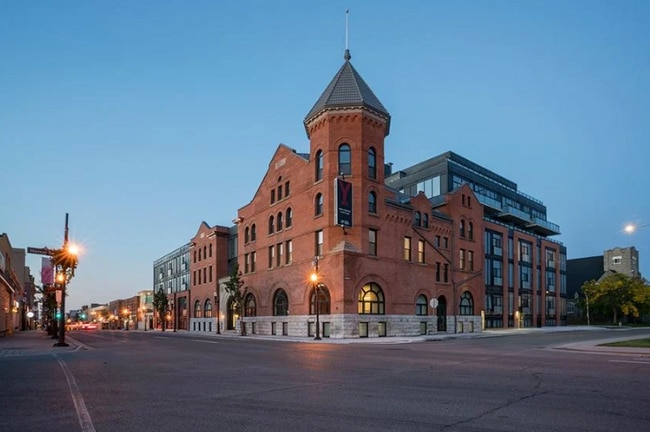 Building Photo - 475 George St N Unit 1 Bed