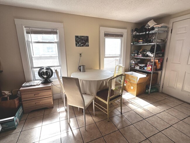 Photo - 47 Edwards St Unit 2