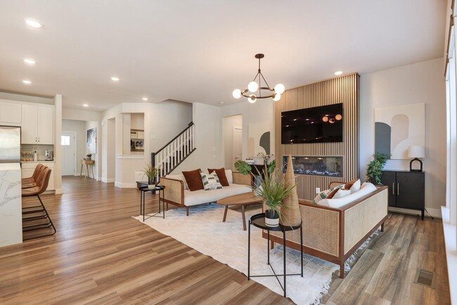 Photo - 17723 White Campion Wy House