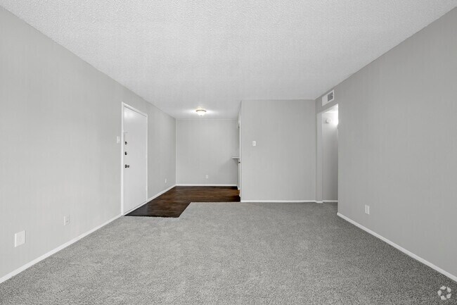 Acapulco 1 Bed 1 Bath 661 Sq Ft