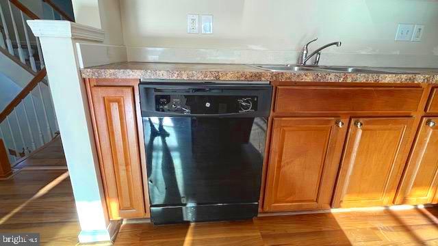 Building Photo - 7063 Oak Grove Way Rental