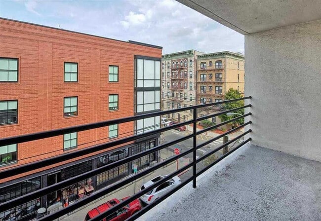 Photo - 420 Jefferson St Unit 4C