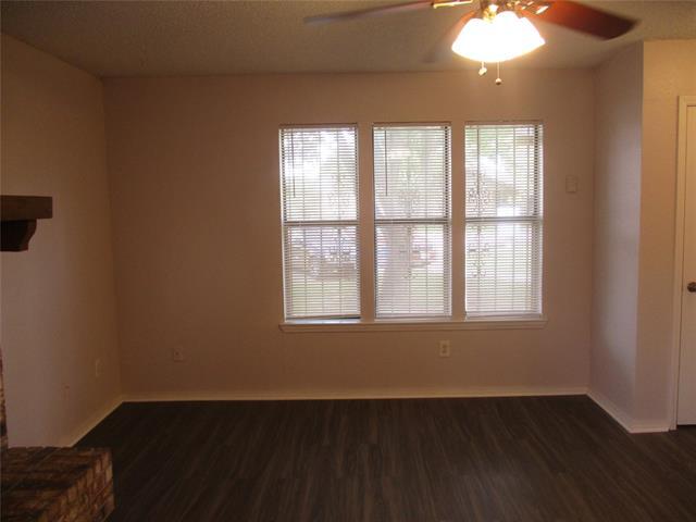 Photo - 1843 Family Cir