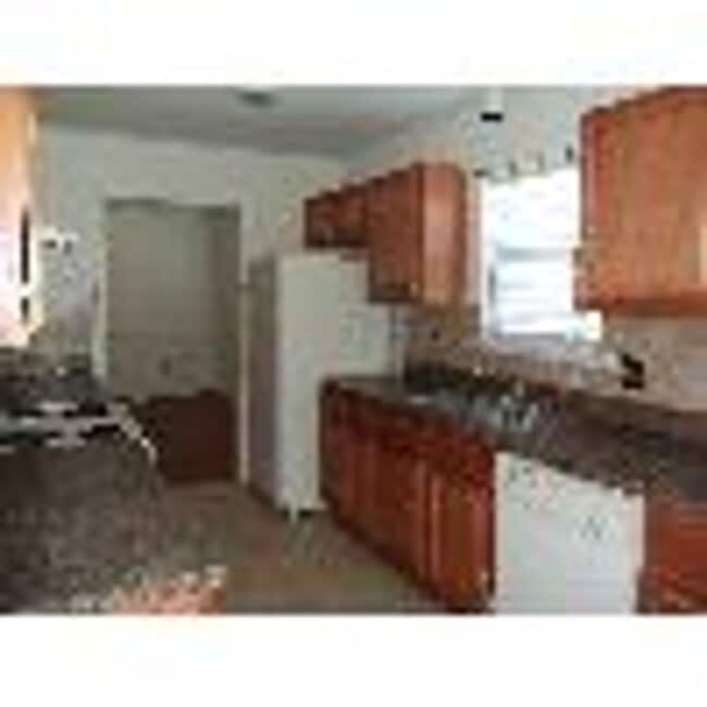 Photo - 3Bed/2.5Bath 2000 sq ft home located in Meyers Creek