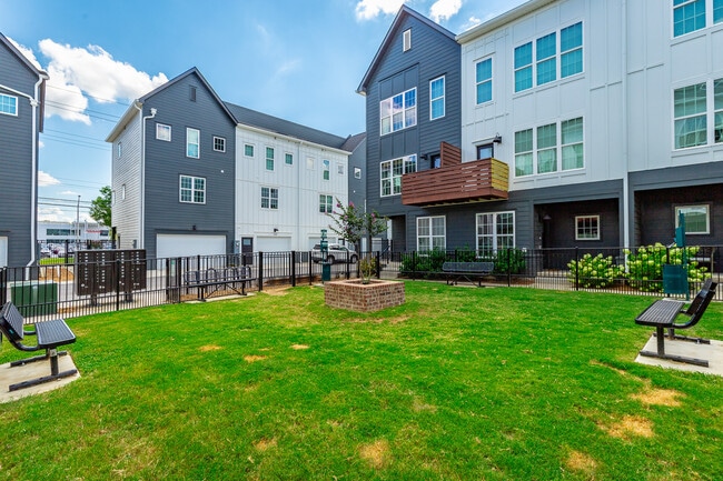 Building Photo - 1480 Chatt City Way Unit 1480
