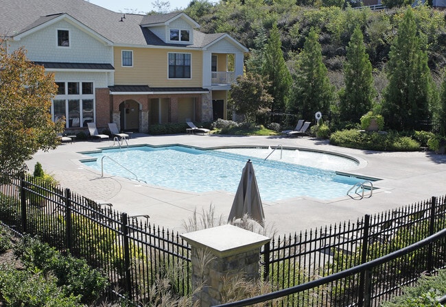 Photo - Walton Ridenour