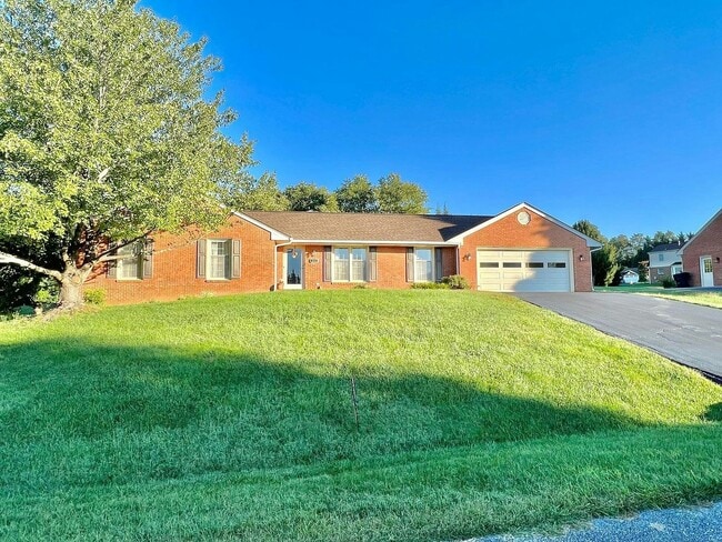 Photo - 4946 Appletree Dr