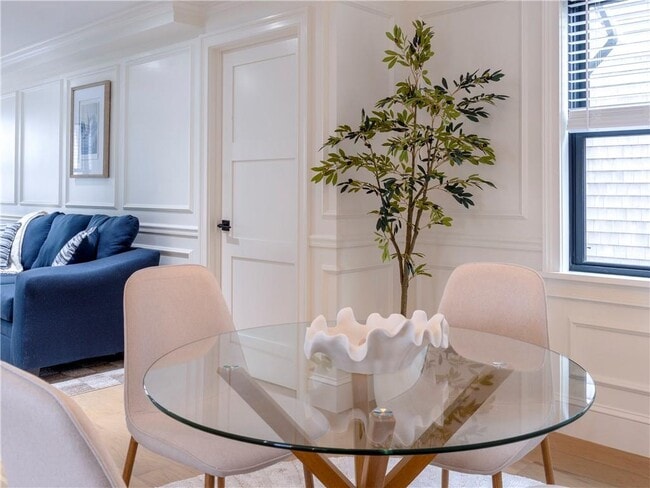 7 Dearborn St Unit 2