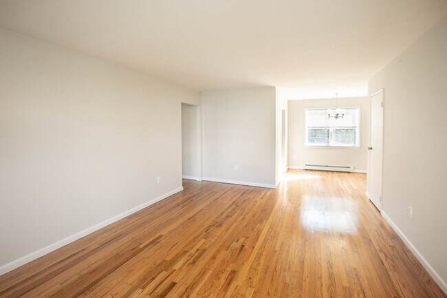 Photo - Lakeview Gardens