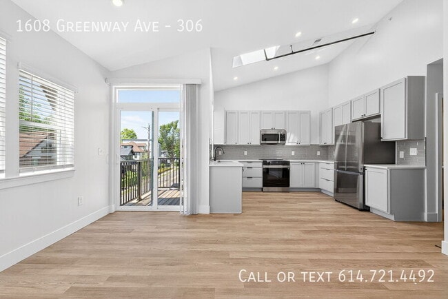 Photo - 1608 Greenway Ave Unit 306