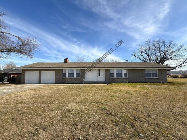 Building Photo - 3903 N Aydelotte Ave