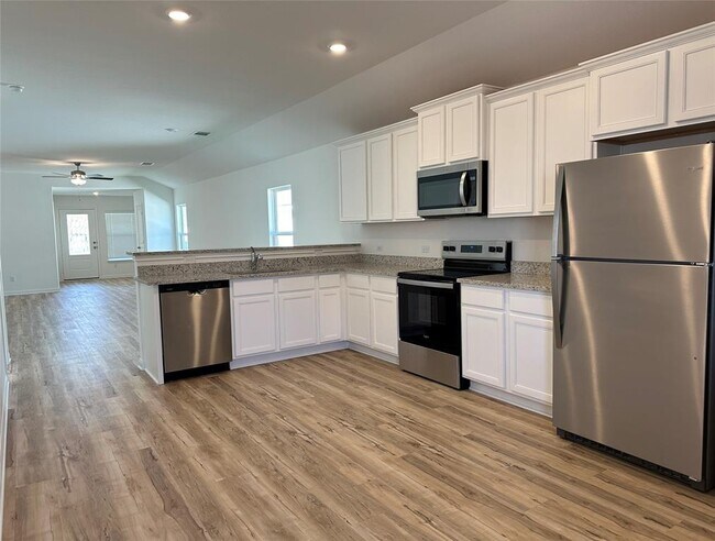 Photo - 108 Morrison Dr
