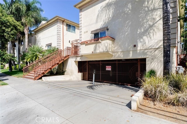 Photo - 15053 Victory Blvd Unit 5