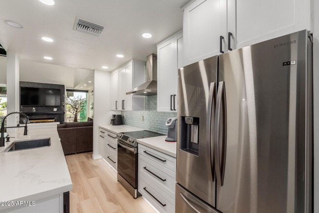 Photo - 2529 N Miller Rd