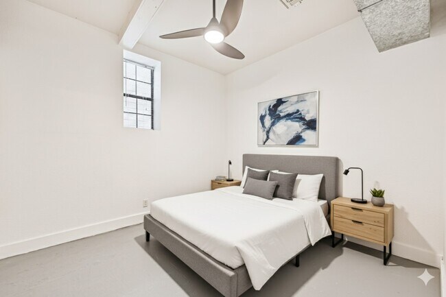 Photo - 2201 48th St