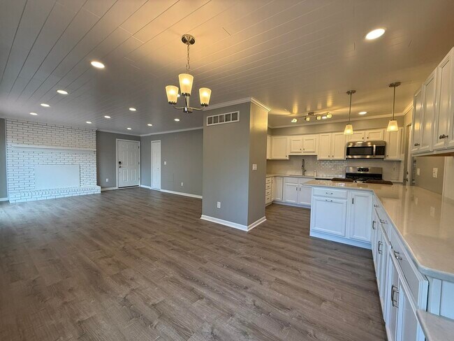 Photo - 27870 Reo Rd Unit A