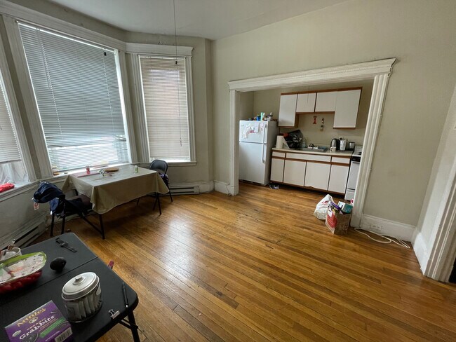 24 S Huntington Ave