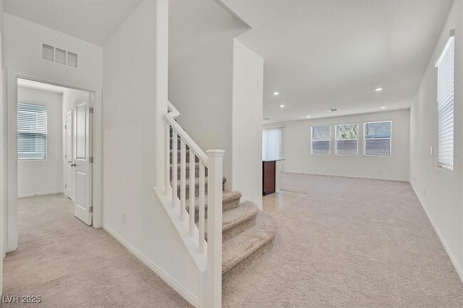 Photo - 7016 Bard Ave