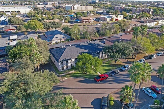 Photo - 15 E McIntyre St Unit 6